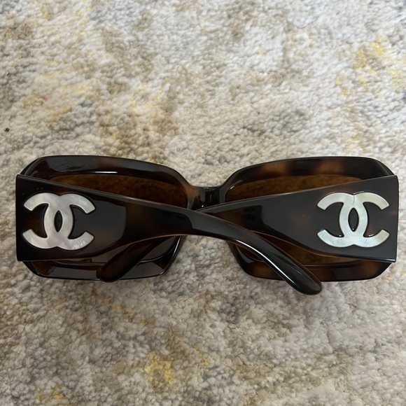 Chanel Mother of Pearl Sunglasses - Picture 7 of 10